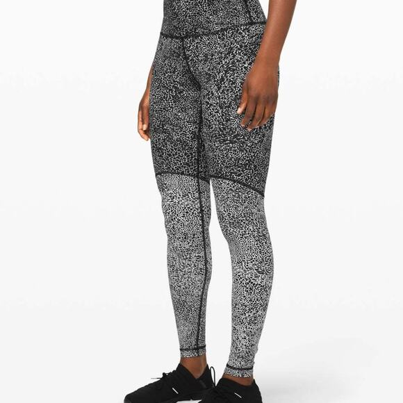 lululemon Wunder Under High-Rise Tight *Blocked Full-On Luxtreme 28" Size 2 - Picture 4 of 16